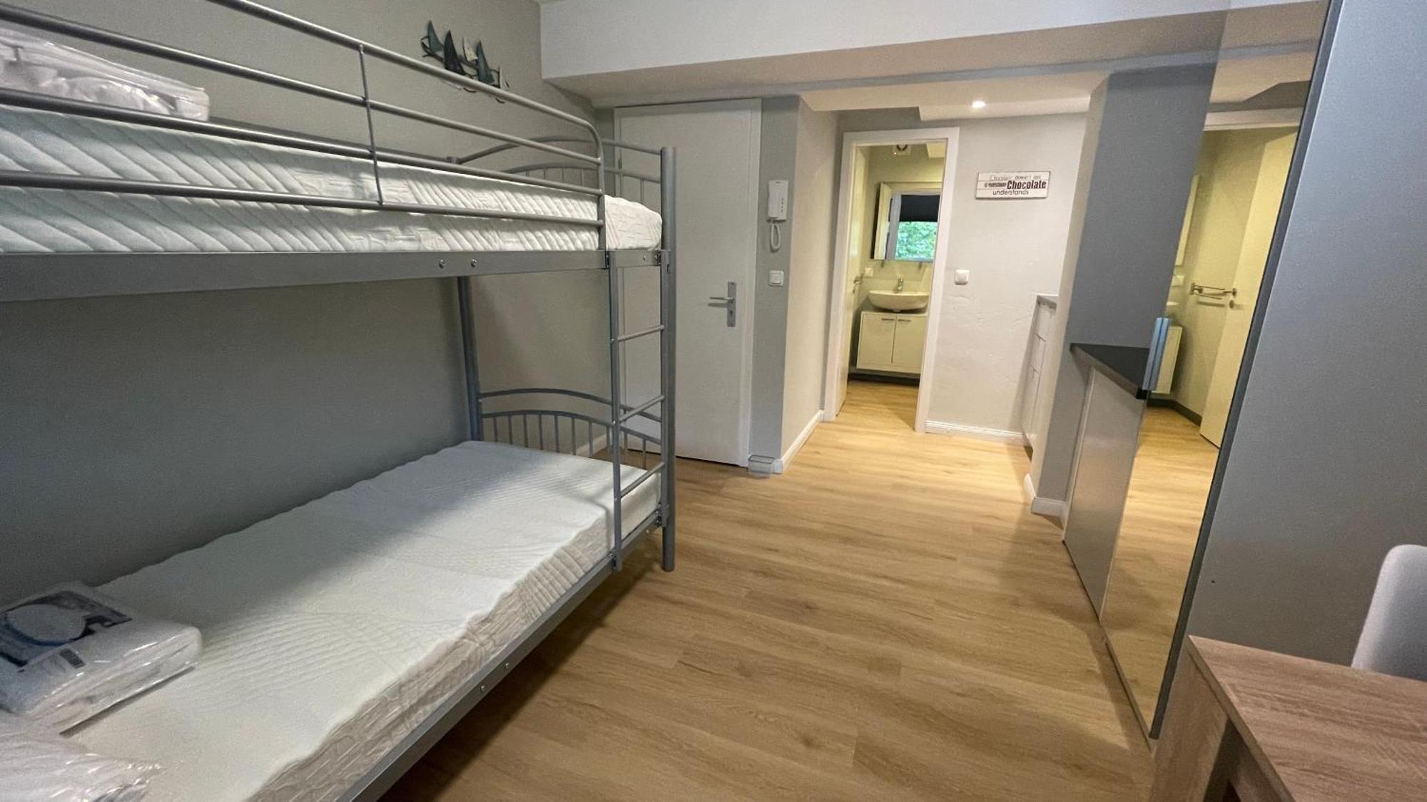 Suesses Kleines Und Zentrales Apartment Fuer Zwei Personen Mitten In Hamburk Exteriér fotografie